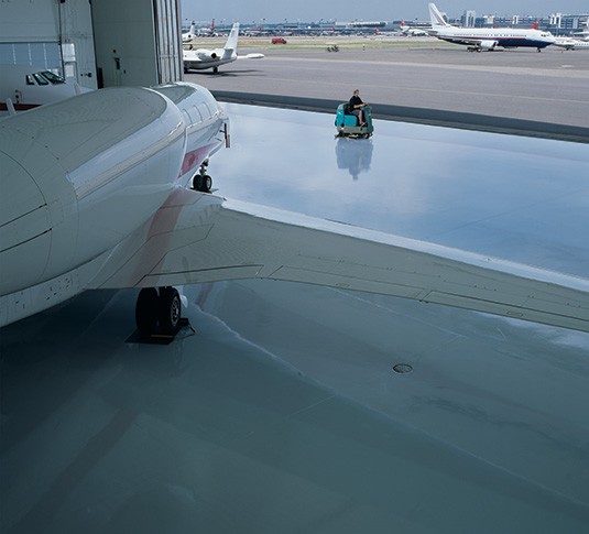 T7+ Lavapavimenti uomo a bordo alt 15